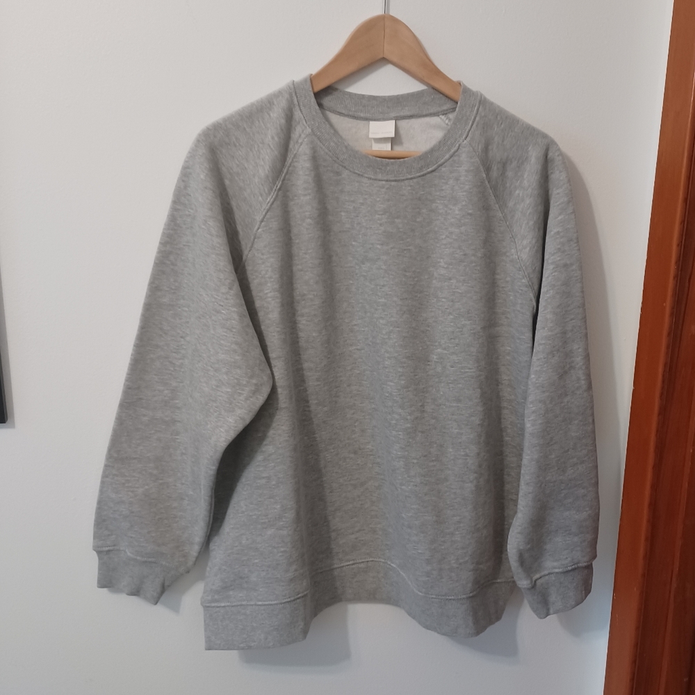 ⛔️Sold⛔️🆕️NWT H&M Sweatshirt in "Gray Melange" - Picture 8 of 12